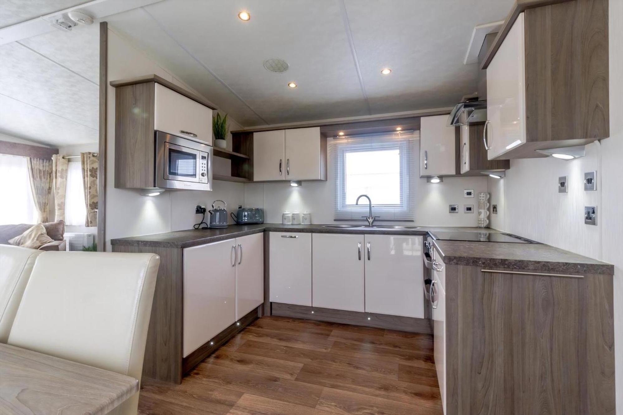Beautiful 6 Berth Caravan By The Beach In Suffolk Ref 40076Nd Lowestoft Eksteriør bilde